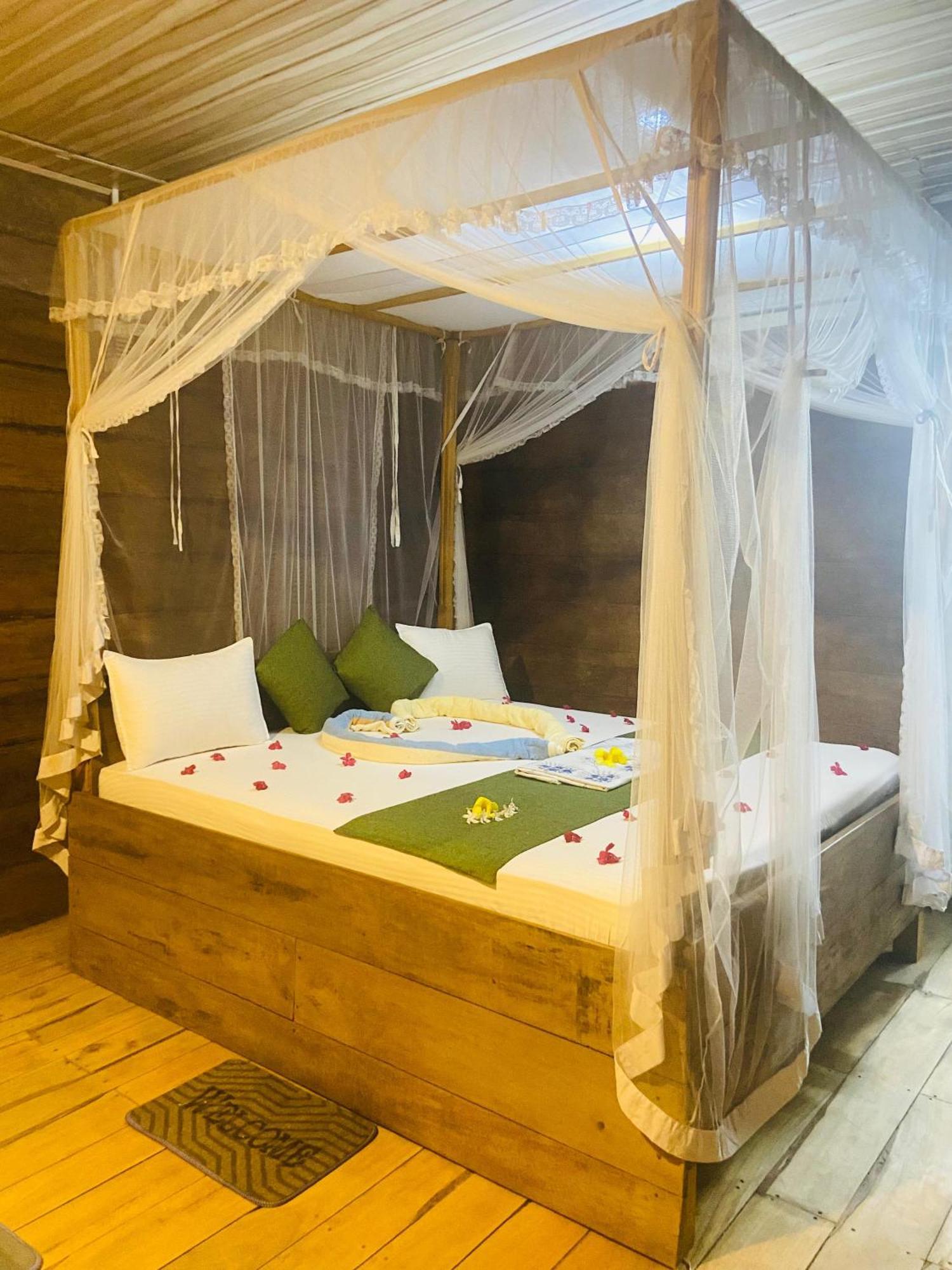 Coconut Island Yala Safari Place Tissamaharama Exterior foto